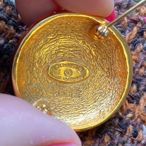 CHANEL Vintage Rare brooch - Picture 8 of 8